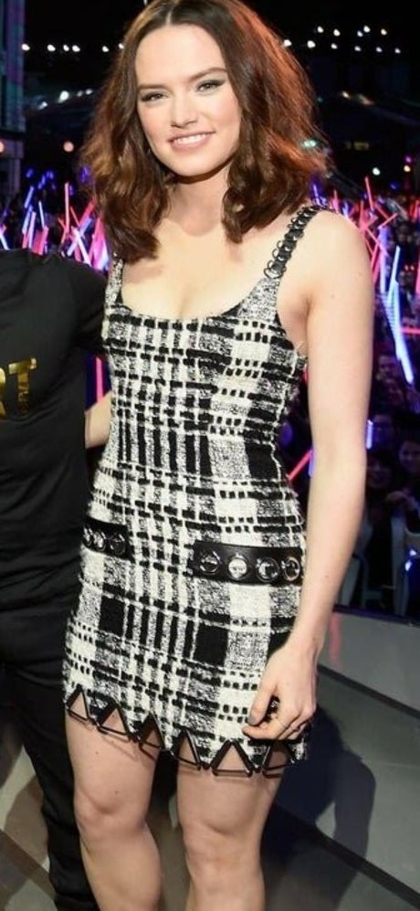 Daisy Ridley top pornstar galleries