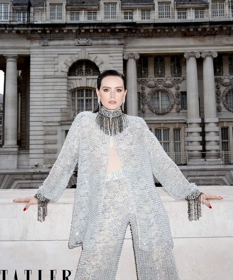 Daisy Ridley model nice picture