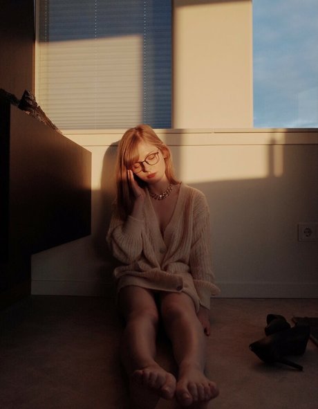 Ella Freya star high quality pic