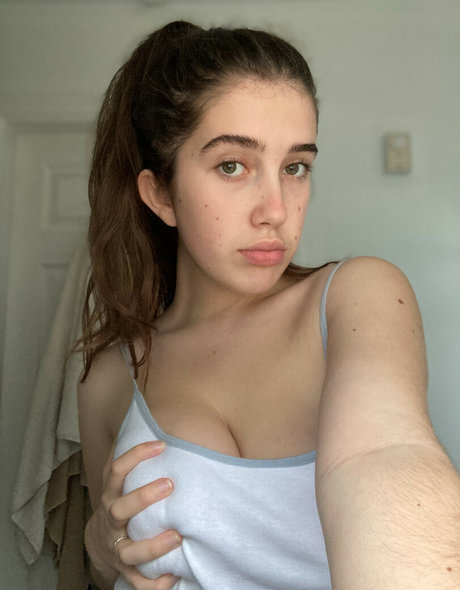 old young lesbian onlyfans free porn images