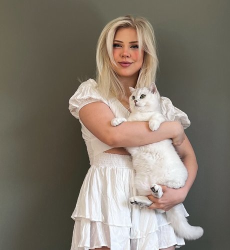 Majijej star pretty photo