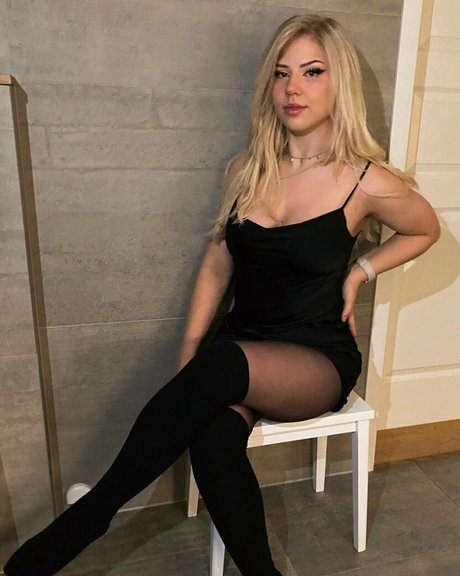 Majijej star sexy img