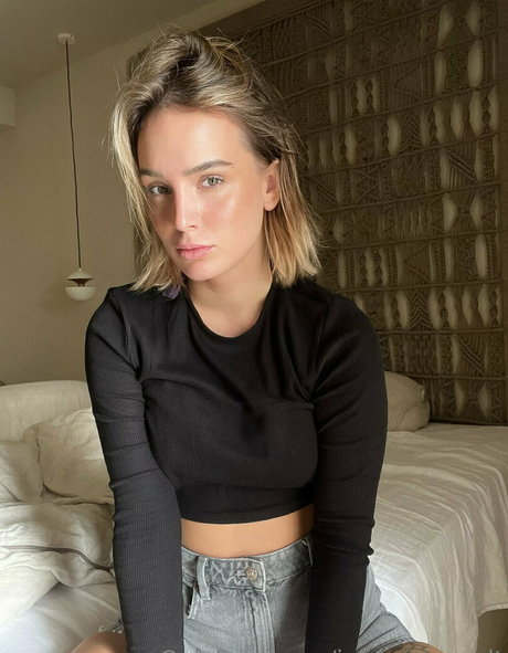 Julia Rommelt naked pornstar photo