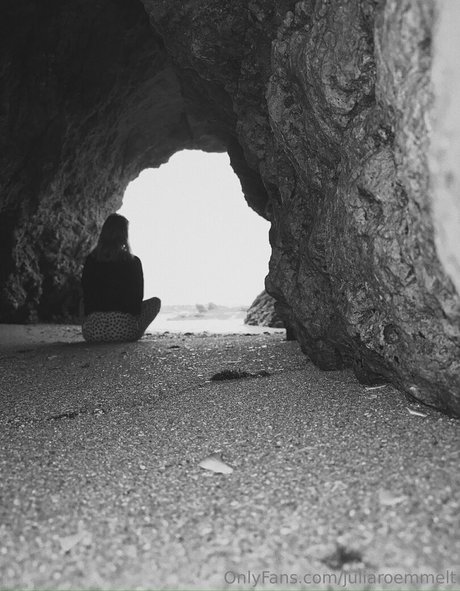 Julia Rommelt free star pictures