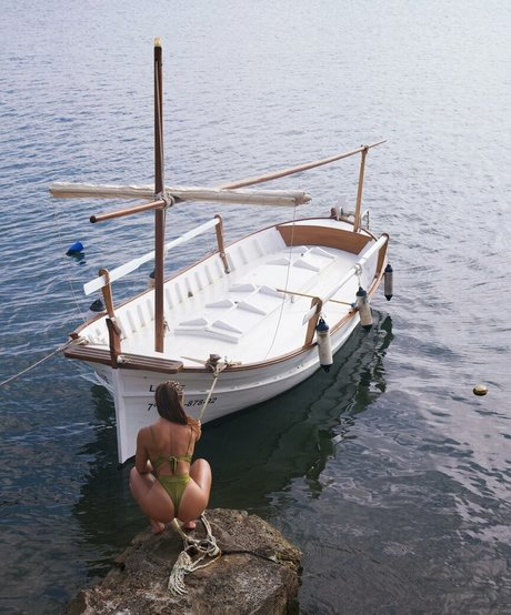 anna are_ nice model images