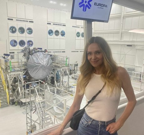 Vanessa Angel hd pornstar pictures