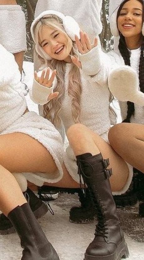 Kika Kim perfect model picture