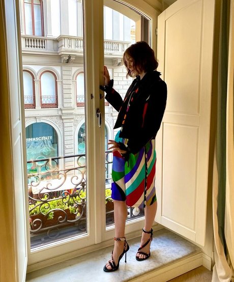 Emma Myers naked star photos