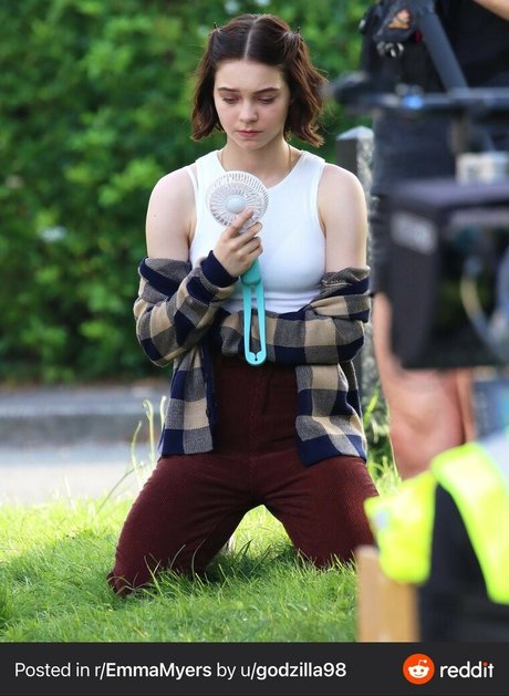 Emma Myers nude actress archive