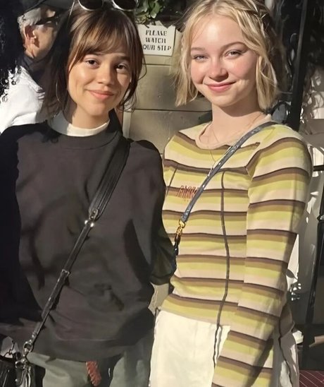 Emma Myers porn model image