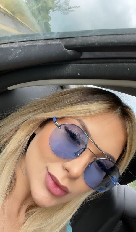 Virginia Fonseca pornographic model images