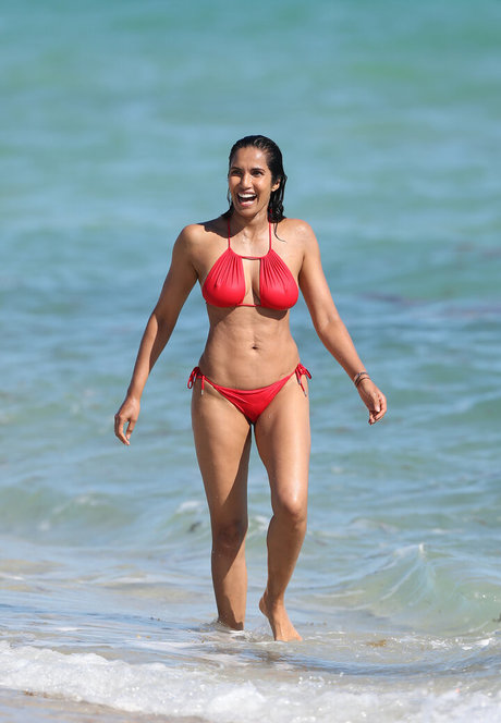 Padma Lakshmi erotic star img