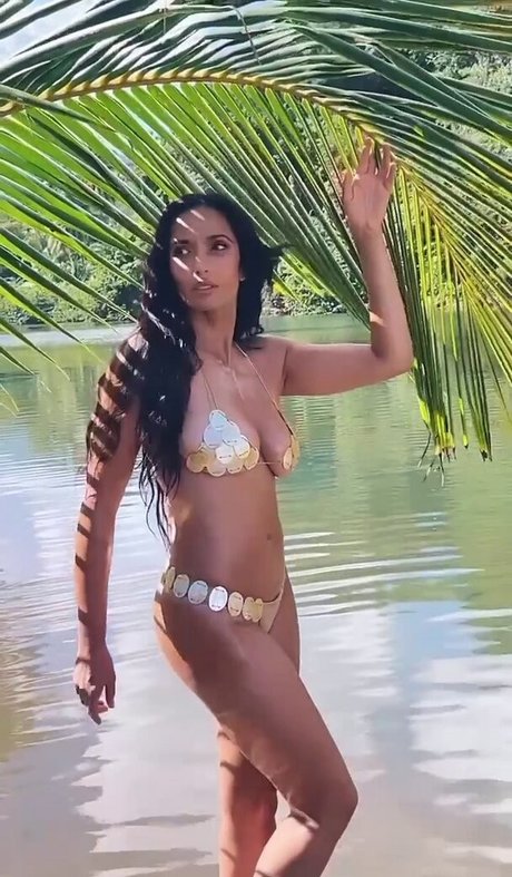 lesbians onlyfans pornographic pics