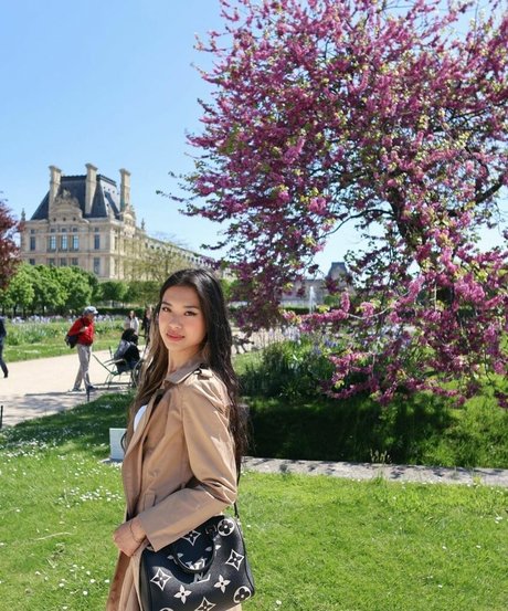 Nemsko adult model picture