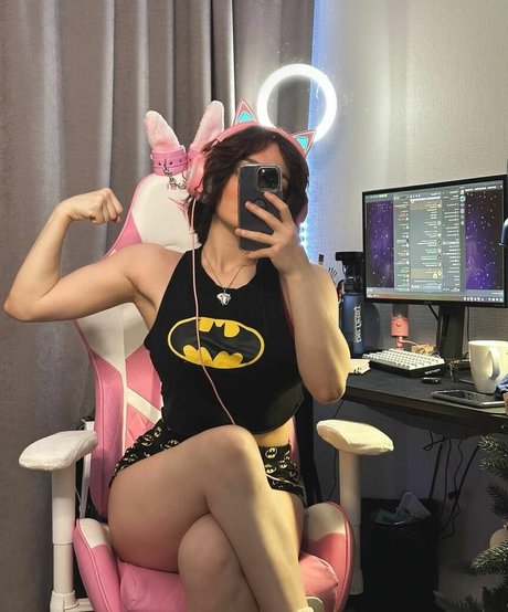 KoryaMc hot model photo