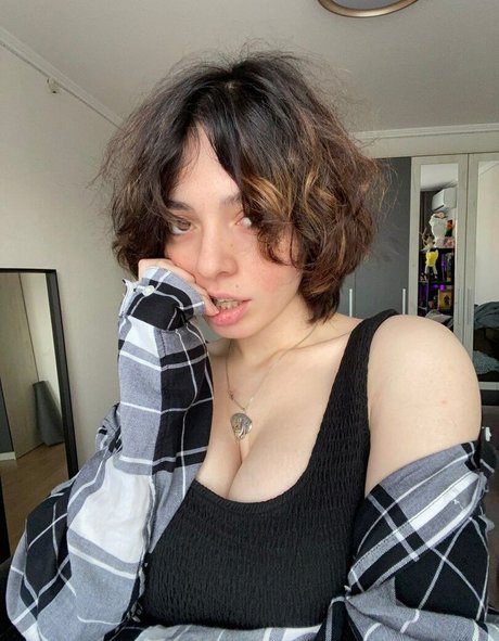 stars onlyfans beautiful pics