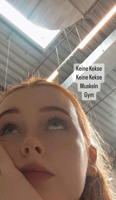 KDRkitten star pornographic photos