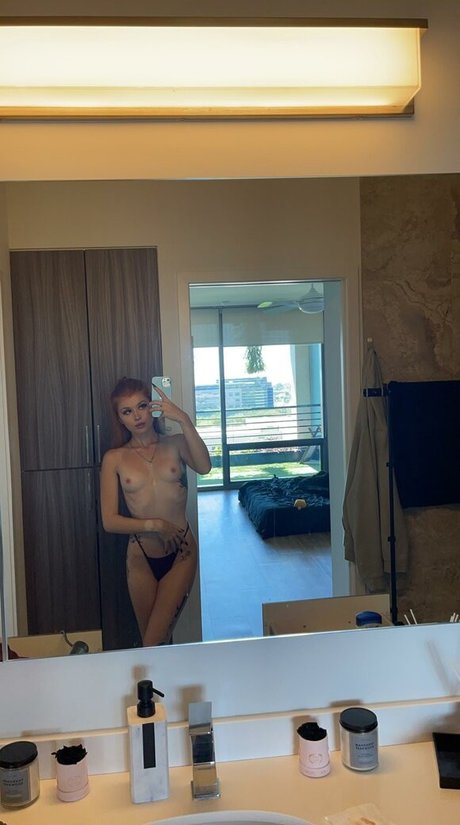 sunni drivezz nudes actress photos