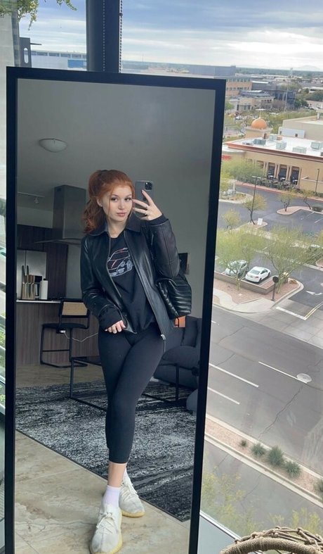 sunni drivezz model high quality pics