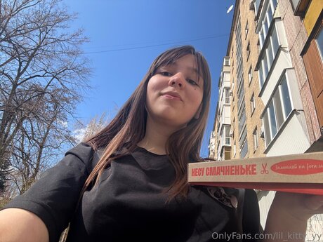 Lil Kitty Yy star naked pic