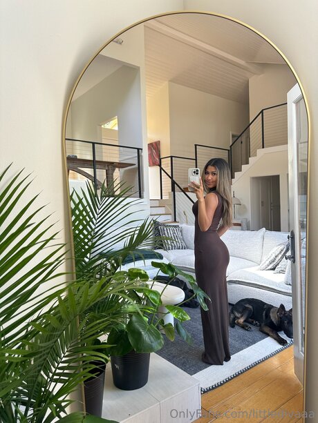 Littledivaaa naked star pics