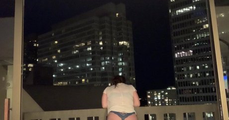 JuicyJade9 model pornographic photo