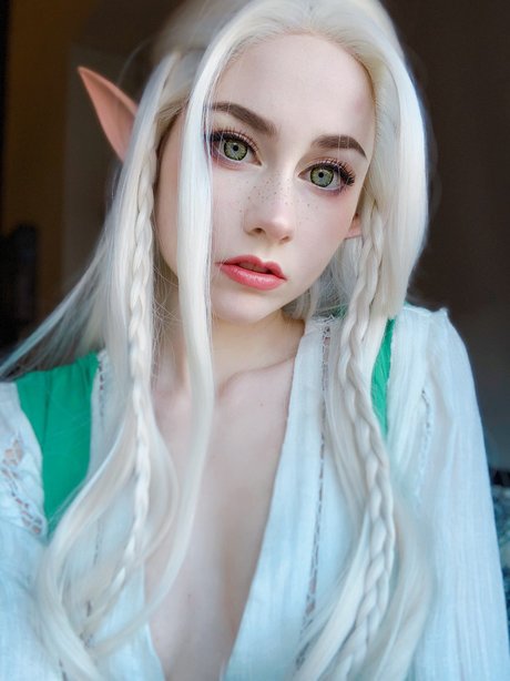 Mareesly free model picture