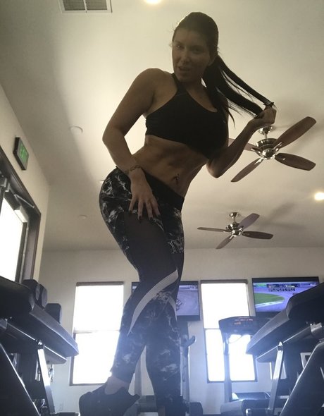 Romi Rain star exclusive image