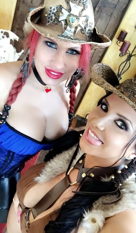 female popular onlyfans erotic gallery