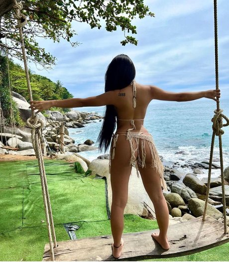 bride onlyfans art nude pic