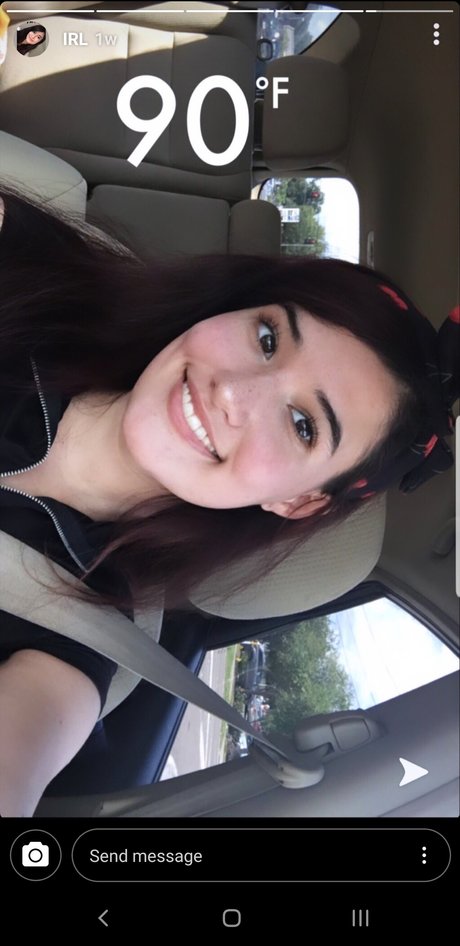 Lia SEXT ME model adult image