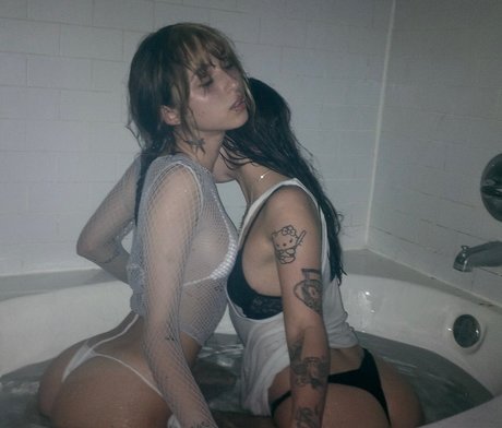 Sxpientia erotic star pictures