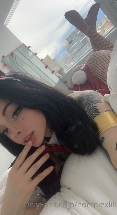 thick girls onlyfans naked image