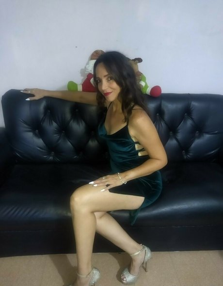 Fyorenzana pornstar nude pic