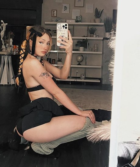 asian cheerleader onlyfans nudes photo