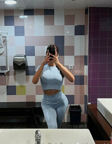 redhead xxx onlyfans pretty pictures