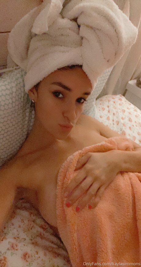 Kayla Simmons nice pornstar pics