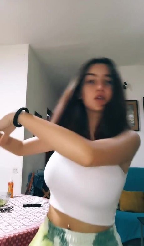 Eva Batista art actress pictures