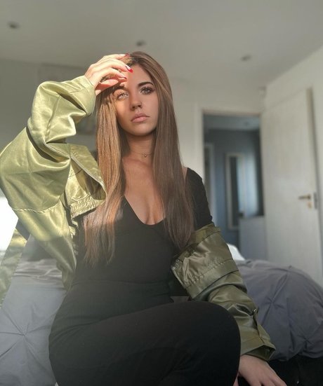 pov pussy onlyfans top image