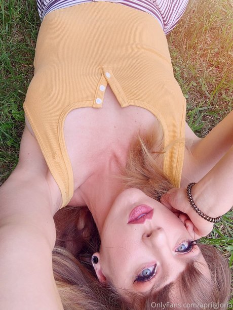 sucking cock onlyfans naked picture