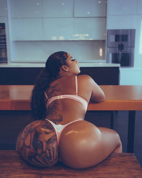 KKVSH nudes star gallery