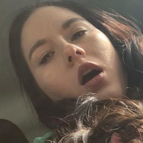 Shyla Jennings adult model galleries