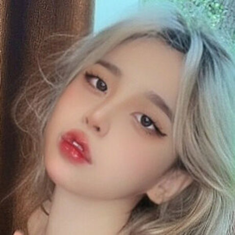 Linhi cute pornstar adult image