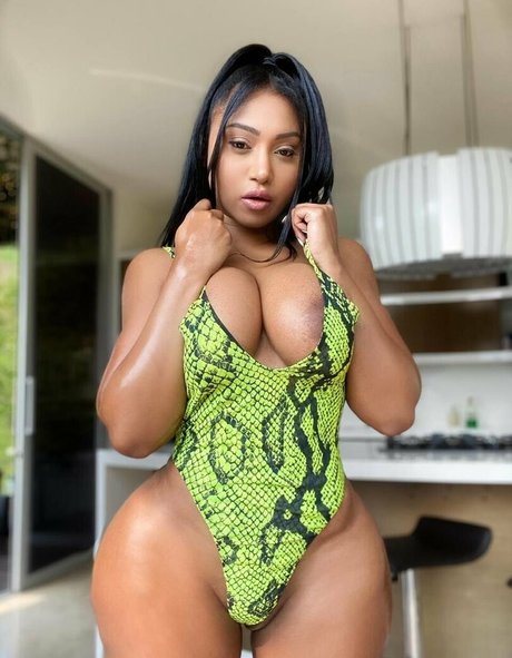 small onlyfans sexy naked picture