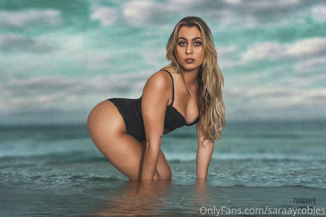 Saray Robles adult actress img