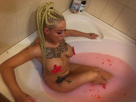 deep onlyfans hot naked picture