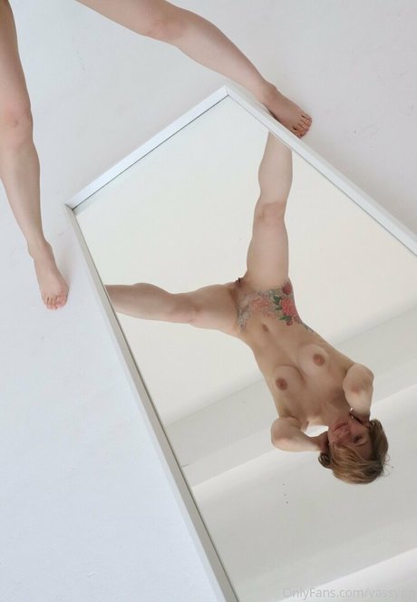 big tits blonde onlyfans erotic pic