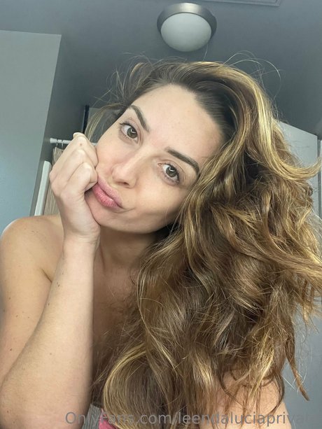 Leenda Lucia model xxx picture