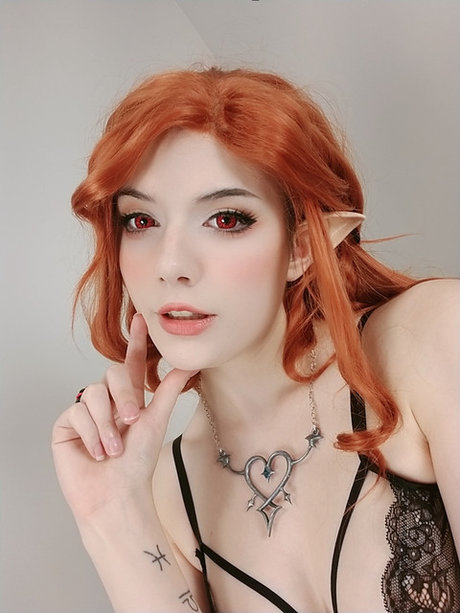 Meggii high quality pornstar gallery