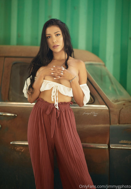 Lizzy Acosta actress photos